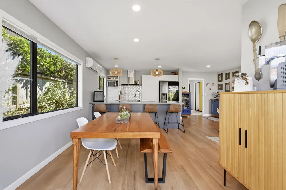 Photos of 2 Benmore Crescent