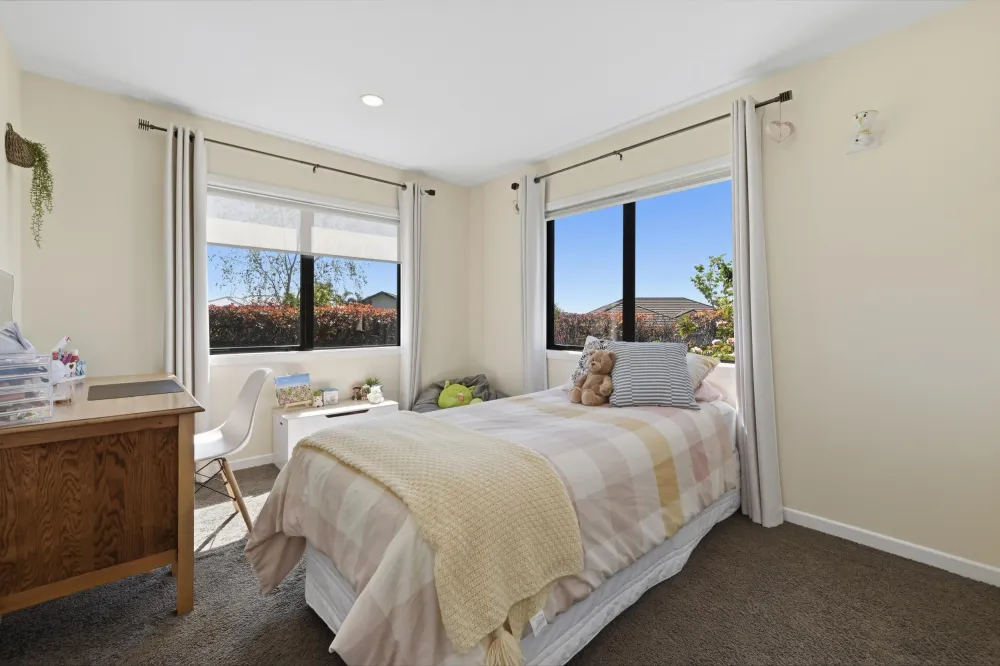 Photos of 2 Benmore Crescent