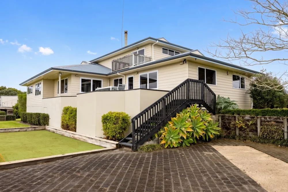 Photos of 31 Frost Road