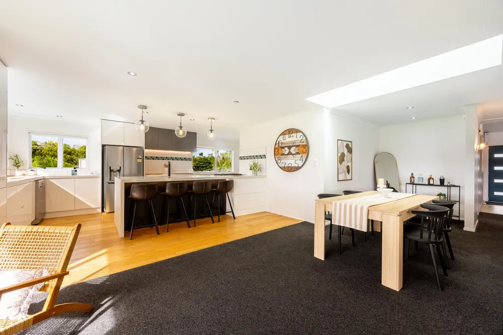 Photos of 31 Frost Road