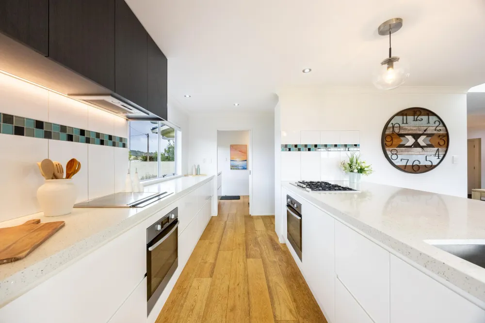 Photos of 31 Frost Road