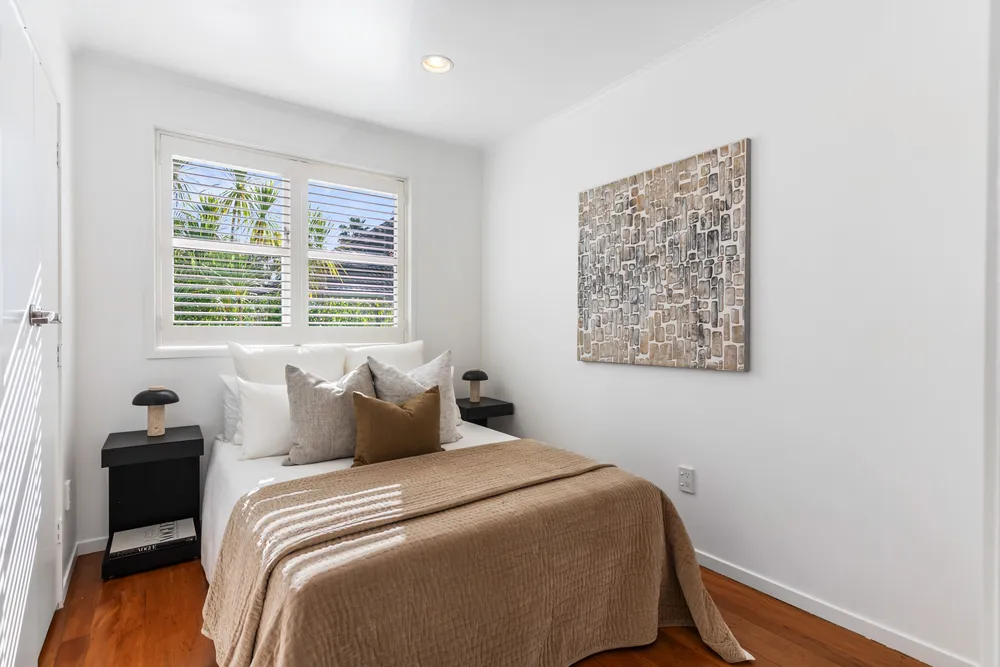 Photos of 4/1 Saratoga Avenue