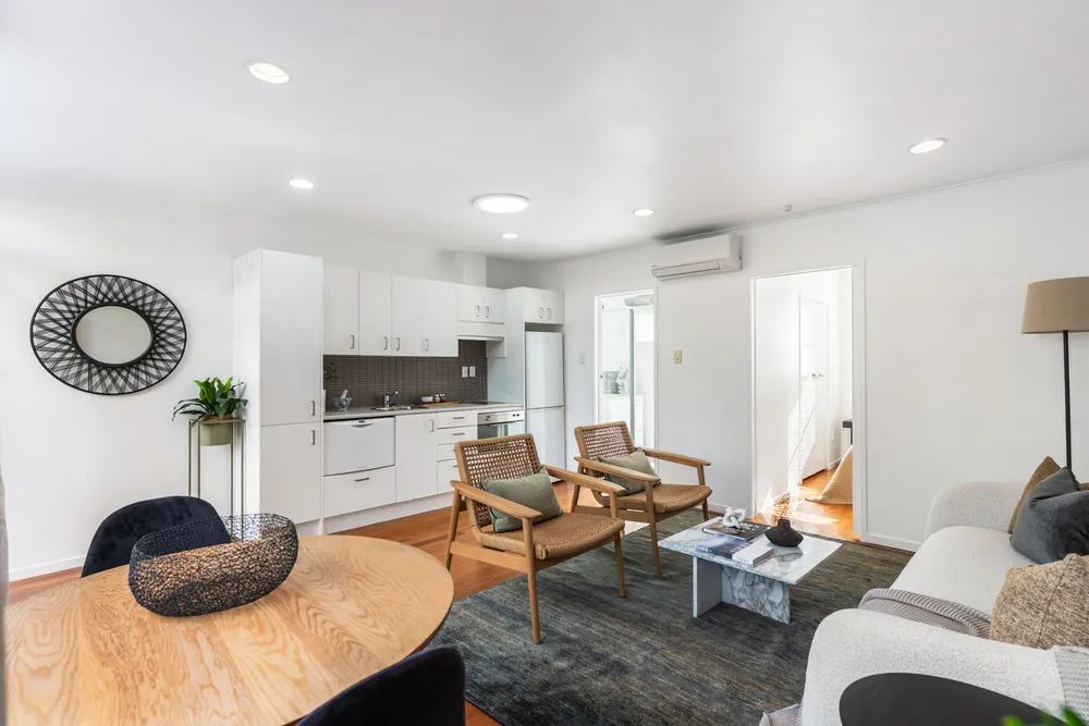 Photos of 4/1 Saratoga Avenue