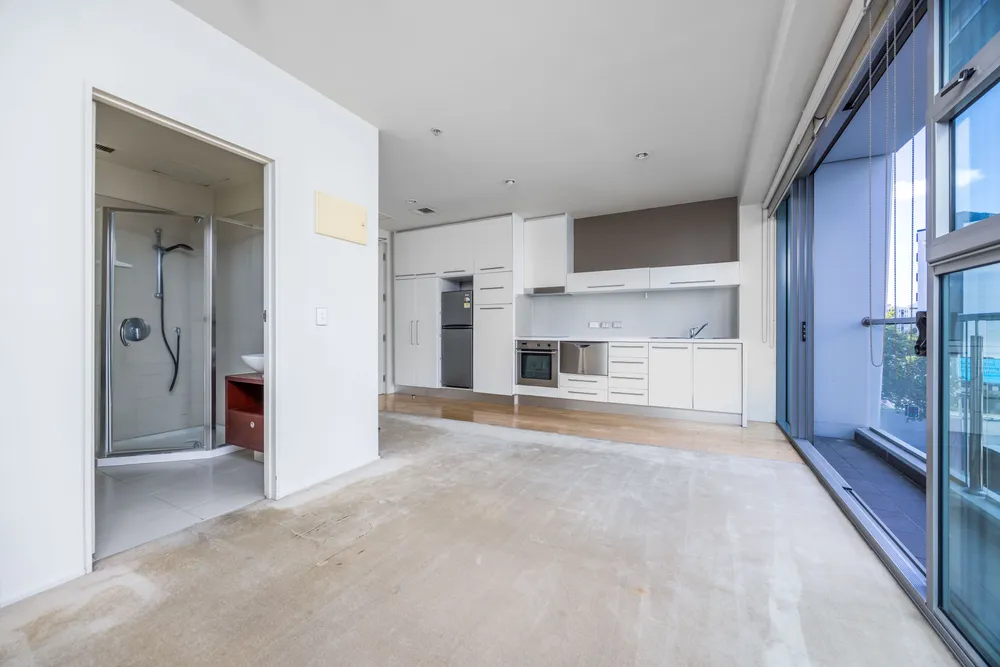 Photos of 703/2 Beach Road