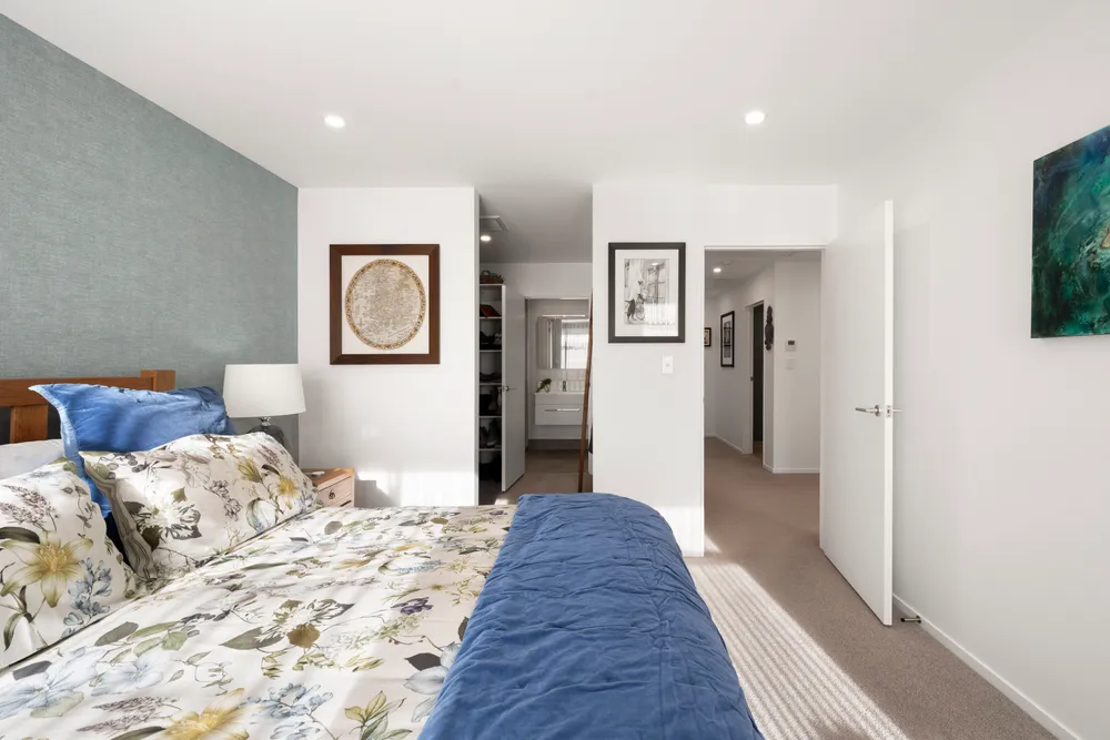 Photos of 53C Eversleigh Road