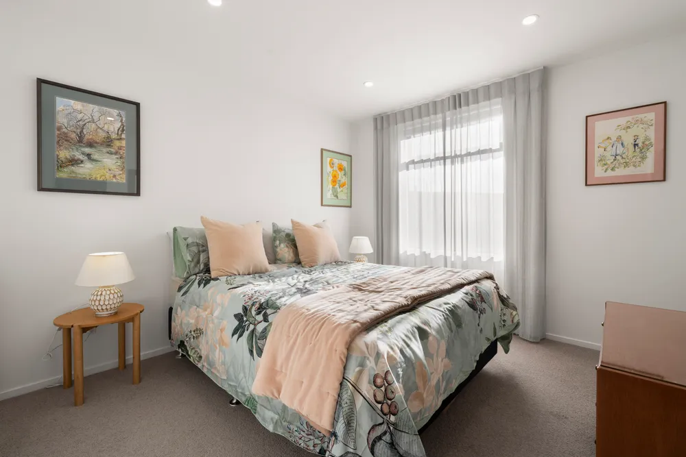 Photos of 53C Eversleigh Road