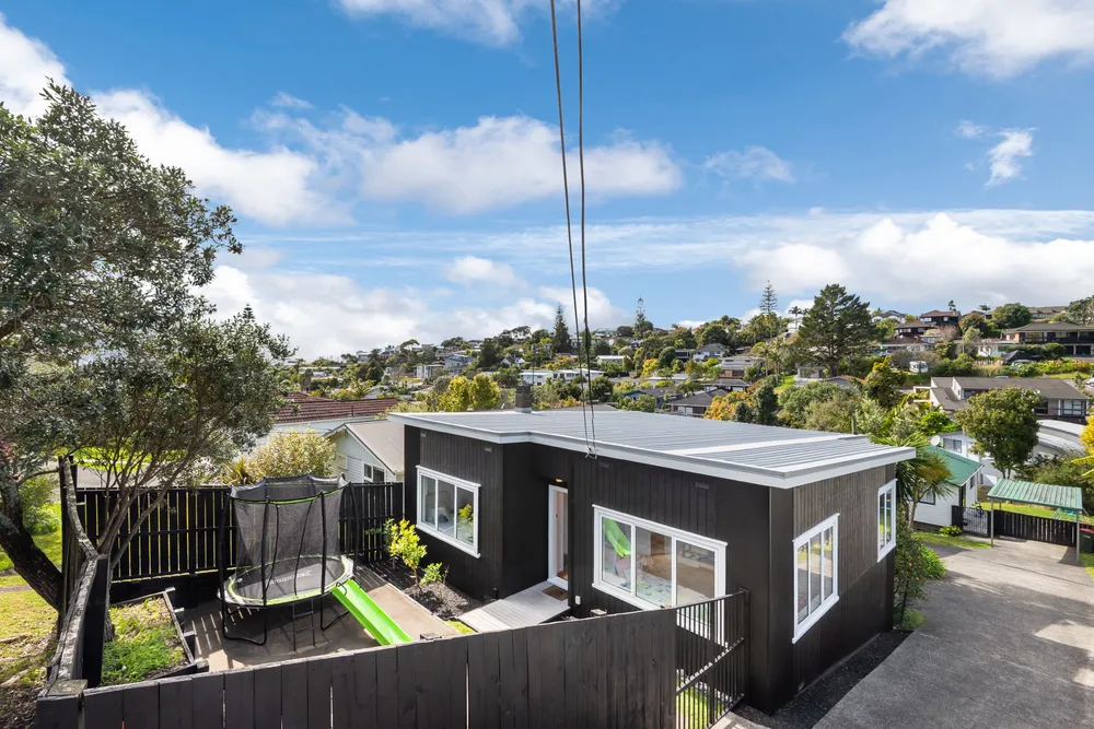 Photos of 42 Matipo Road