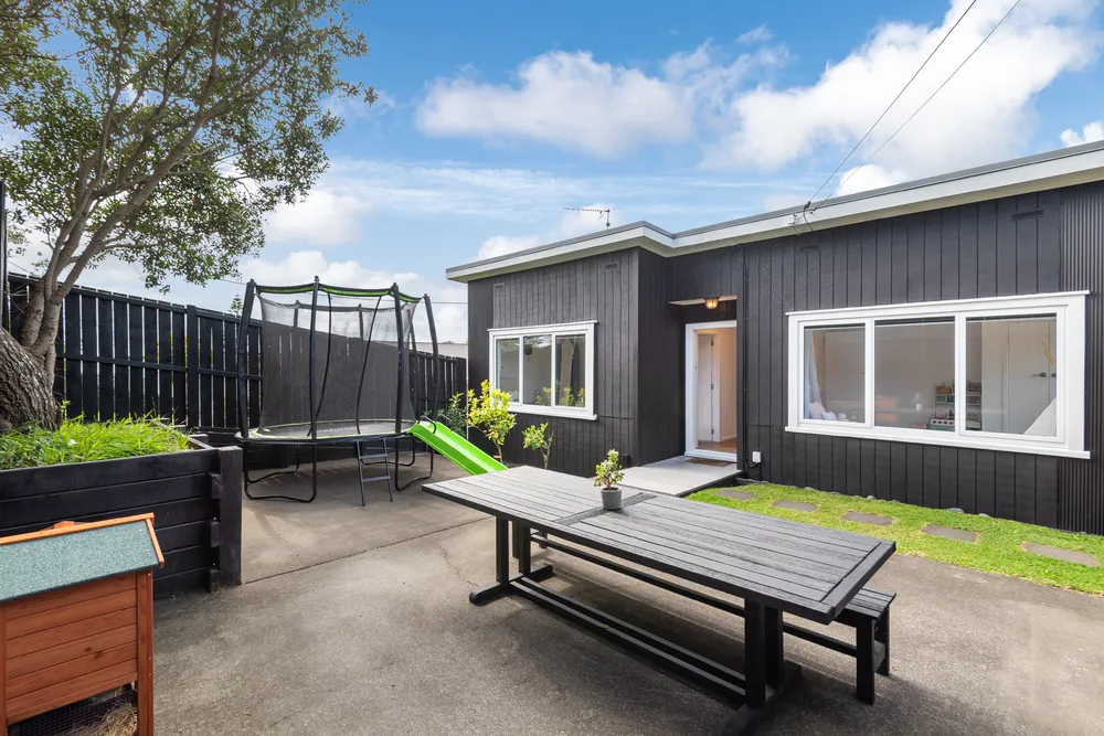 Photos of 42 Matipo Road