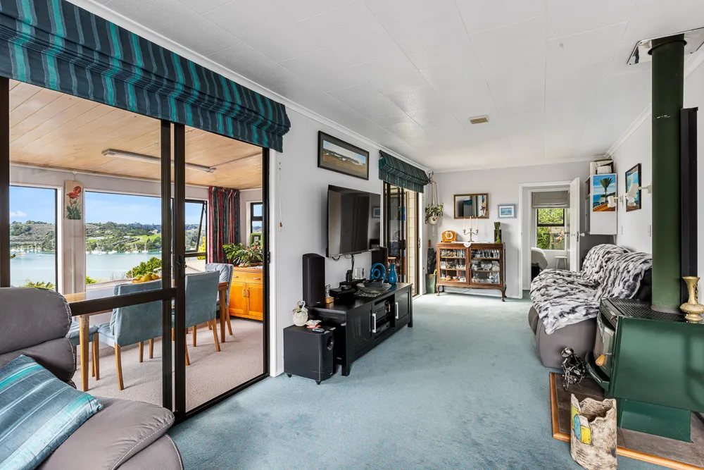 Photos of 33 Green Road