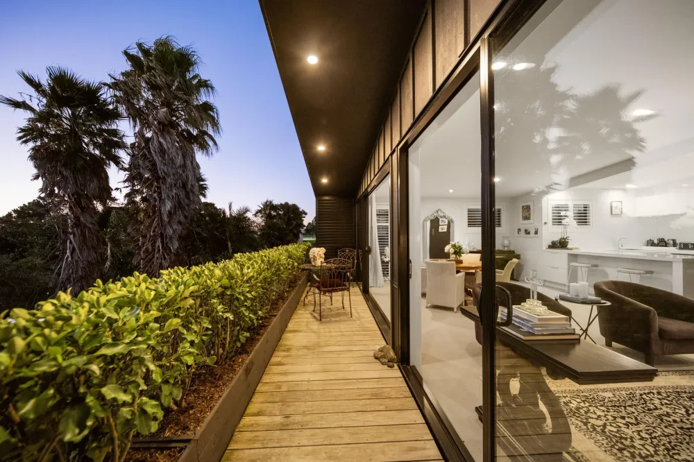 Photos of 1/107 Wharf Street