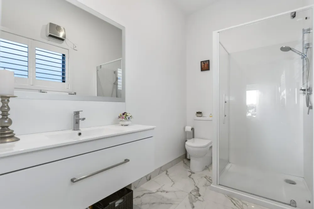 Photos of 1/107 Wharf Street