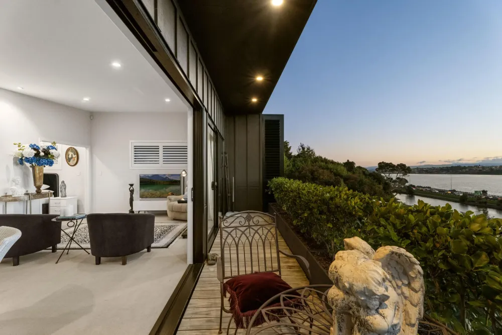 Photos of 1/107 Wharf Street