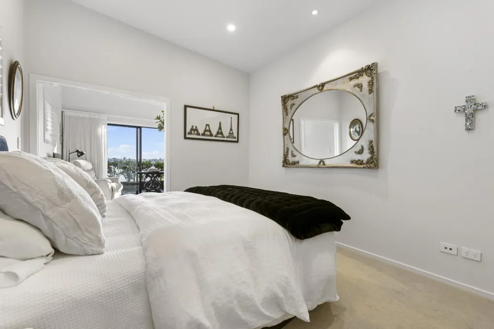 Photos of 1/107 Wharf Street