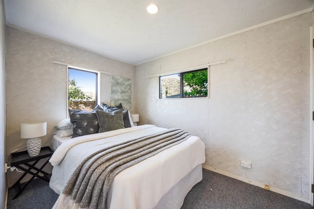 Photos of 16 Halldene Terrace