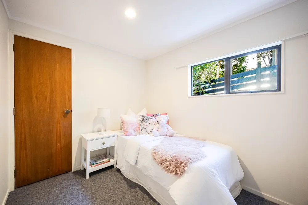 Photos of 16 Halldene Terrace