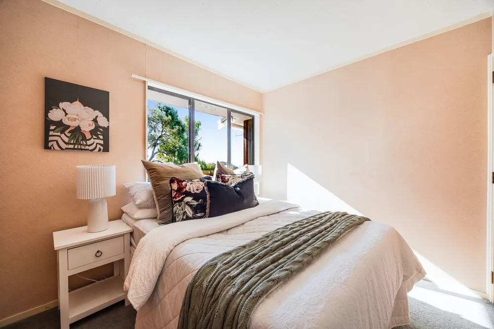 Photos of 16 Halldene Terrace