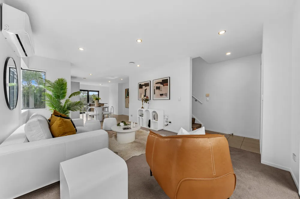 Photos of 7 Lavender Garden Lane