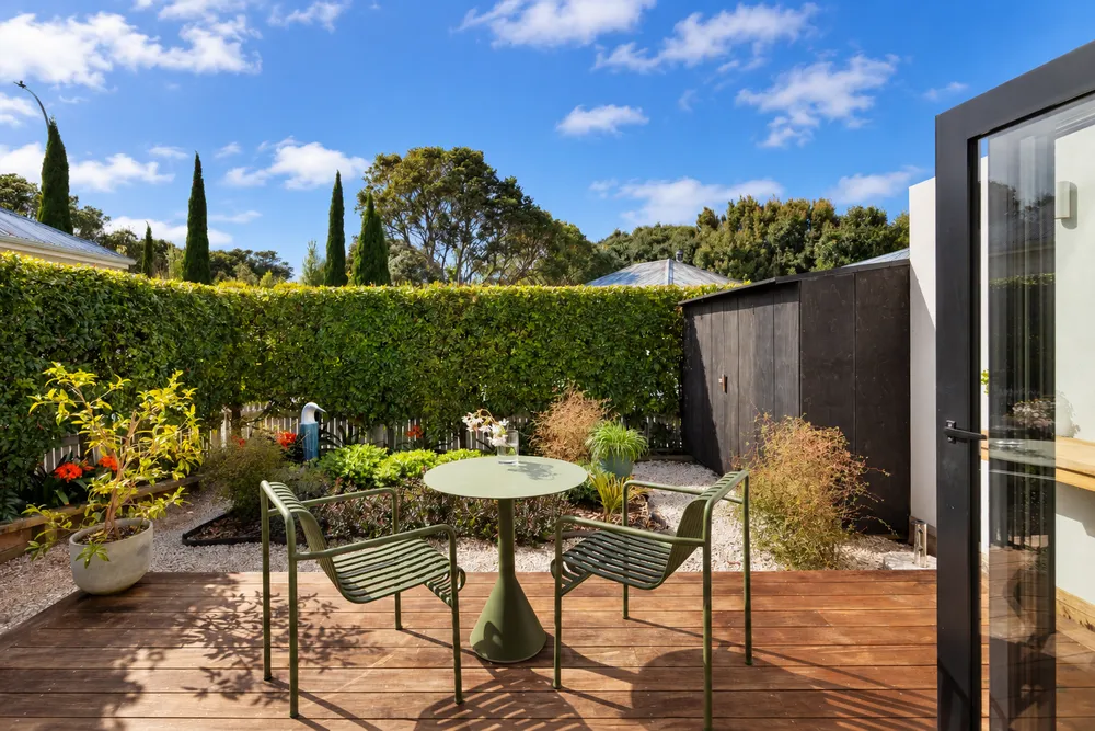 Photos of 12A Amandale Avenue