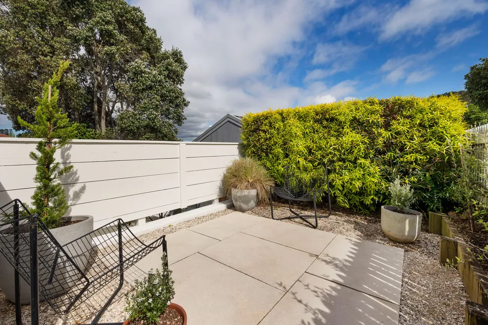 Photos of 12A Amandale Avenue