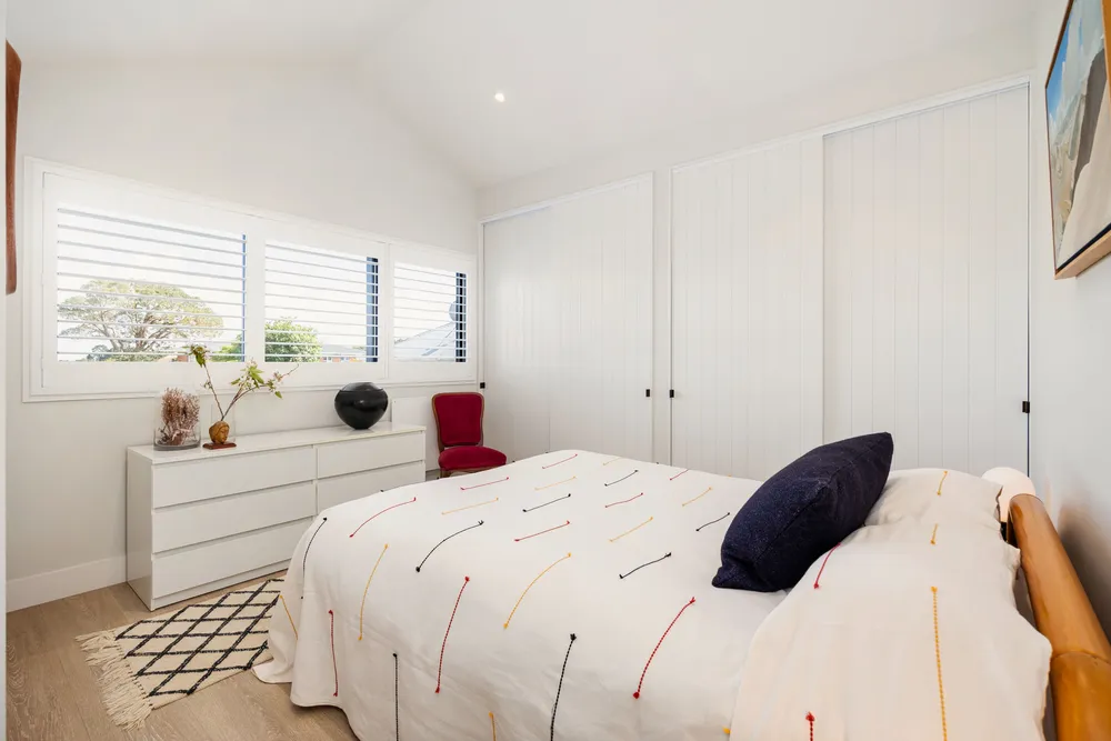 Photos of 12A Amandale Avenue