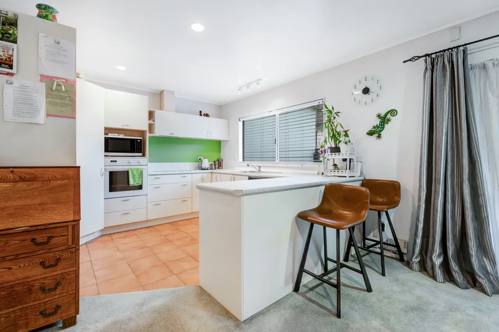Photos of 12 Cayman Place