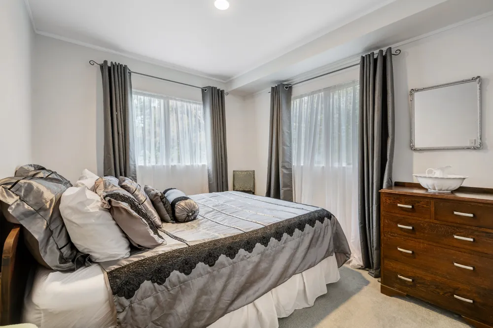 Photos of 12 Cayman Place