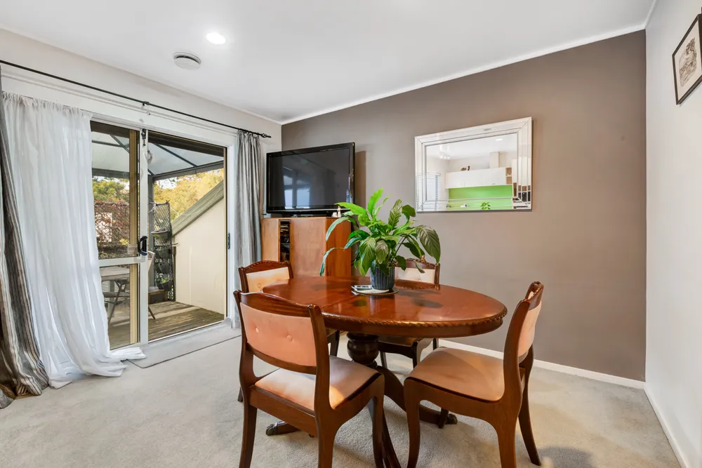 Photos of 12 Cayman Place