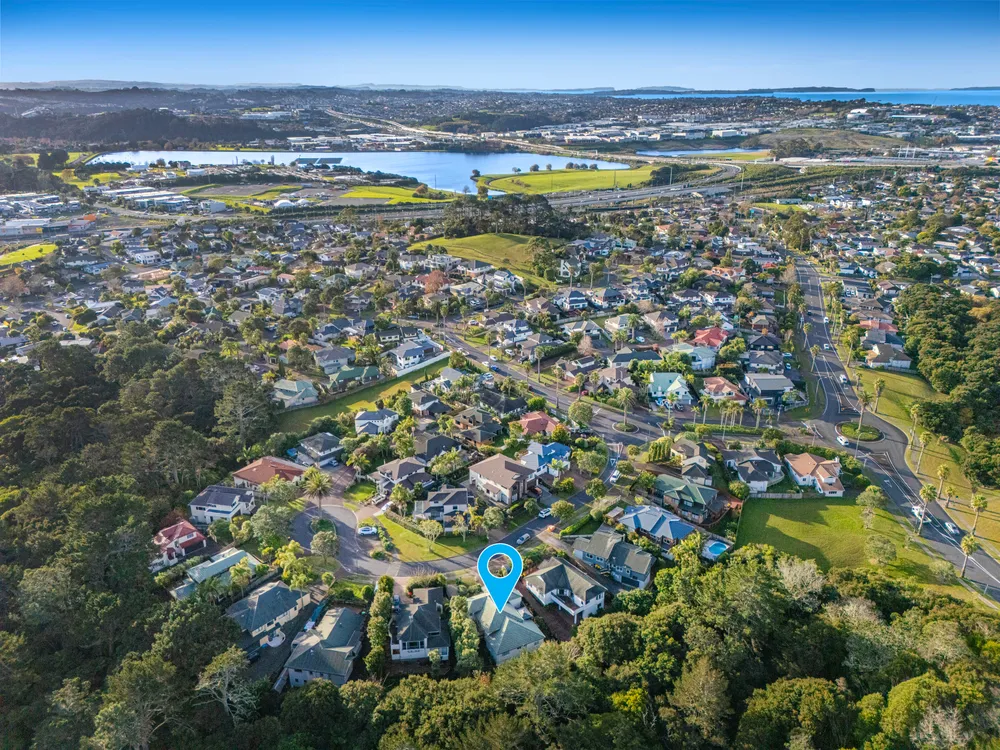 Photos of 12 Cayman Place