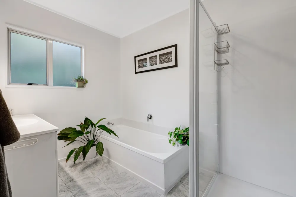 Photos of 12 Cayman Place