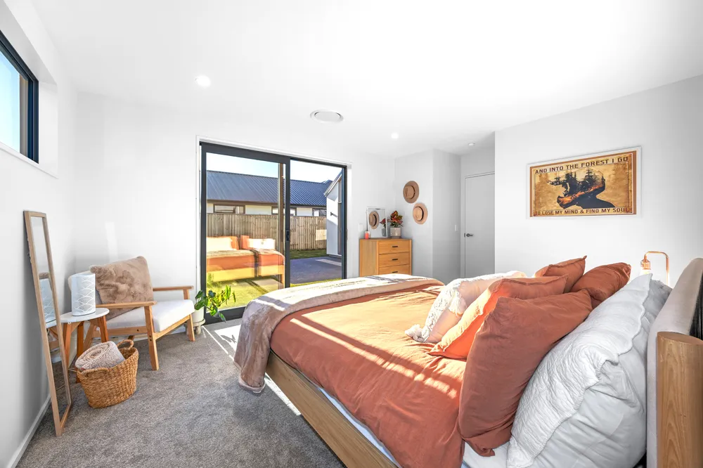 Photos of 8 Waterford Farm Road