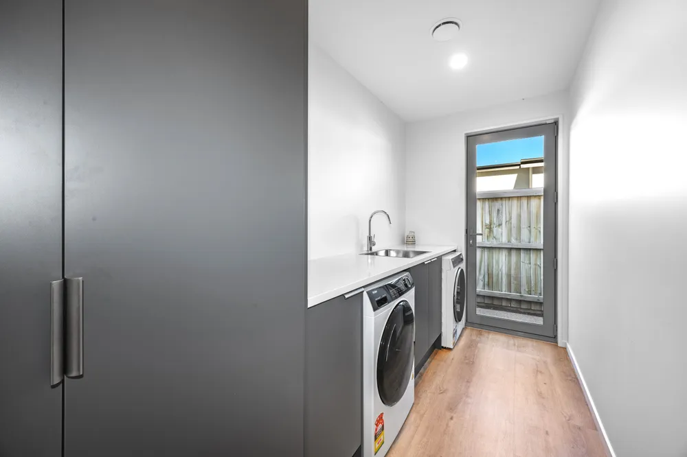 Photos of 8 Waterford Farm Road