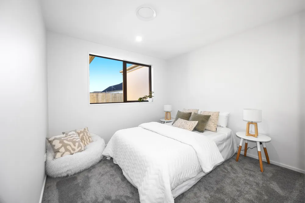 Photos of 8 Waterford Farm Road