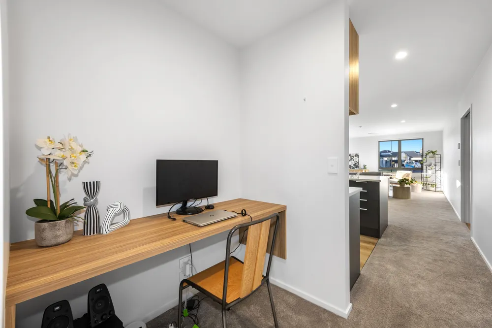 Photos of 8 Waterford Farm Road
