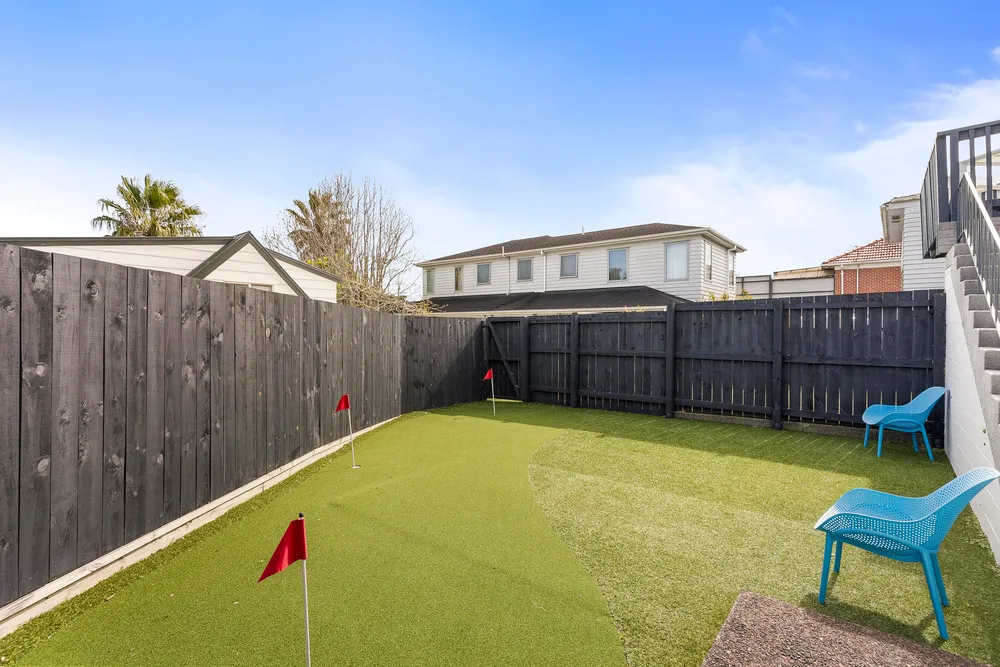 Photos of 1/42 Forrest Hill Road