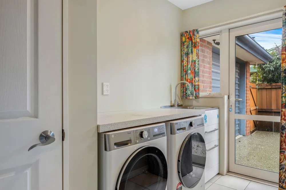 Photos of 21 Welsford Street
