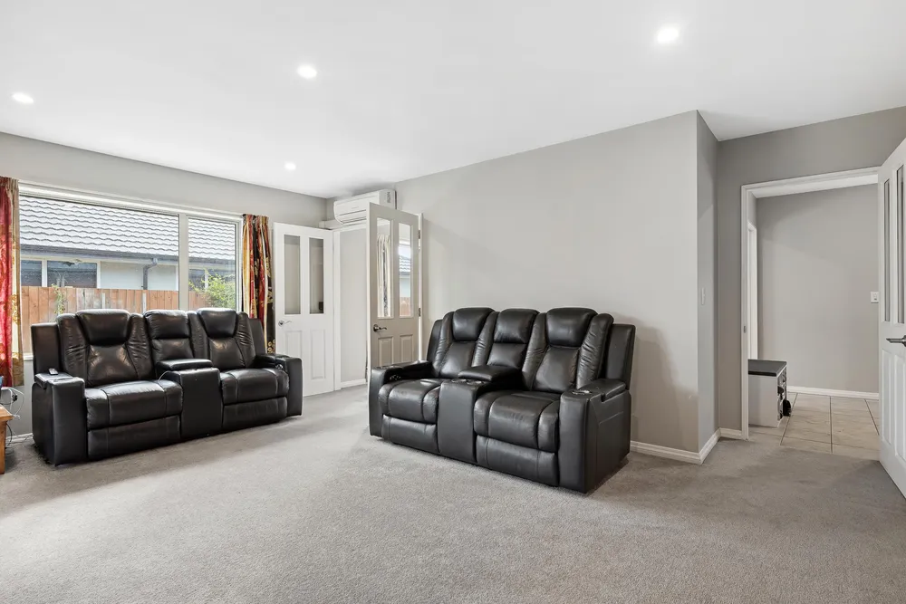 Photos of 21 Welsford Street