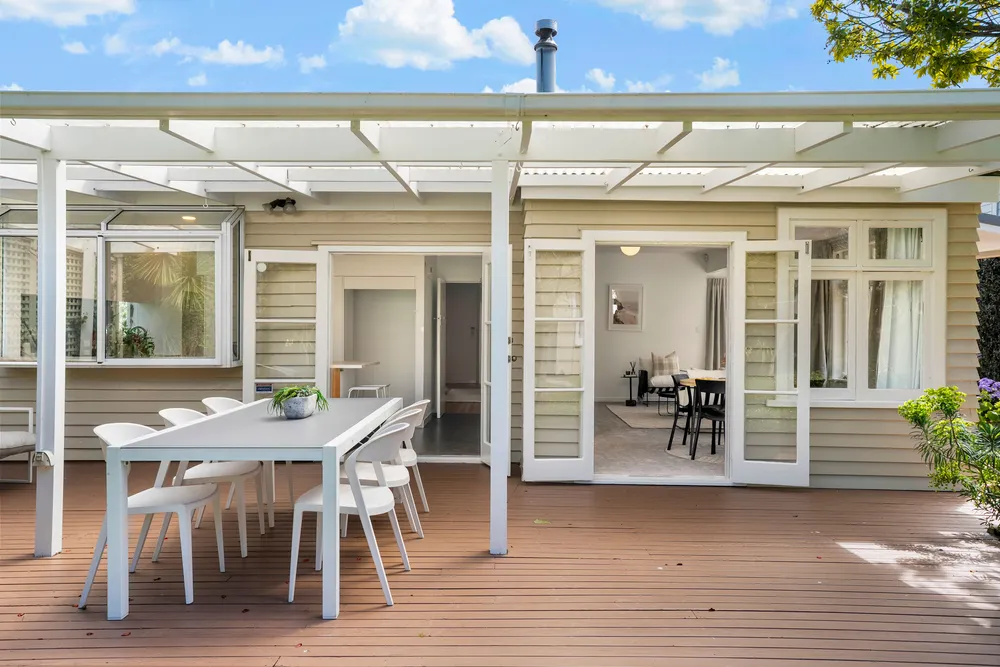 Photos of 1 Ngapawa Street