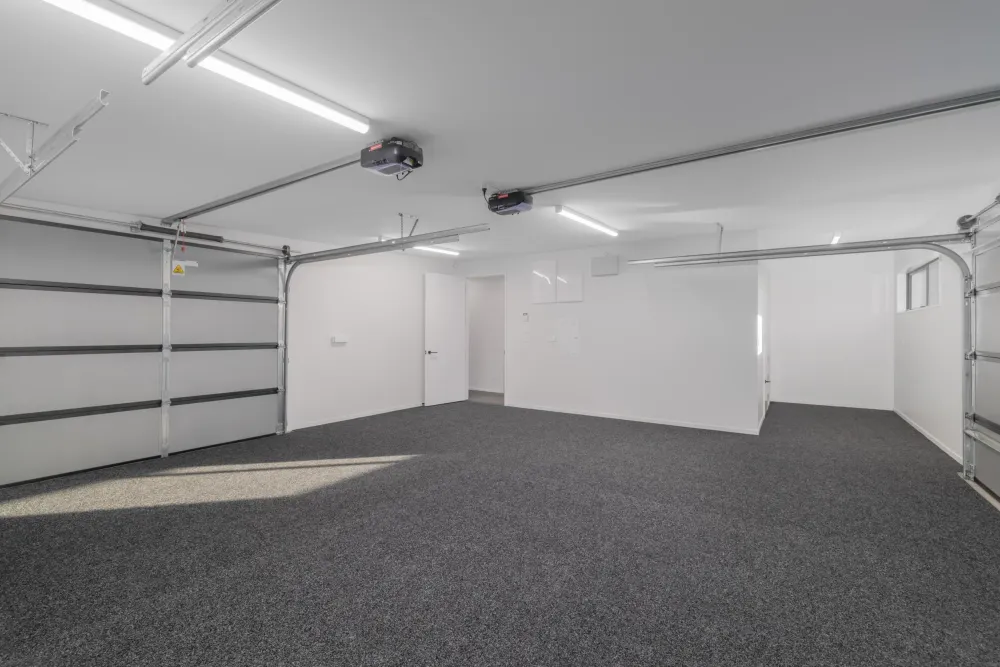 Photos of 2 Quarters Place