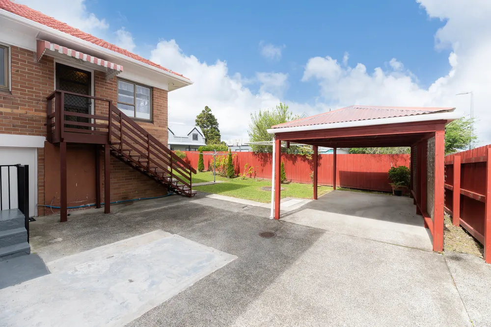 Photos of 311A Mt Albert Road