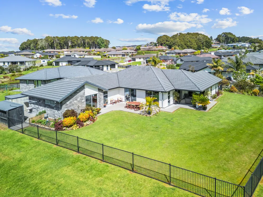 Photos of 8 Wellingrove Place