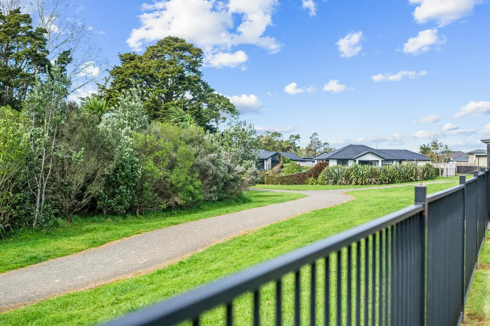 Photos of 8 Wellingrove Place