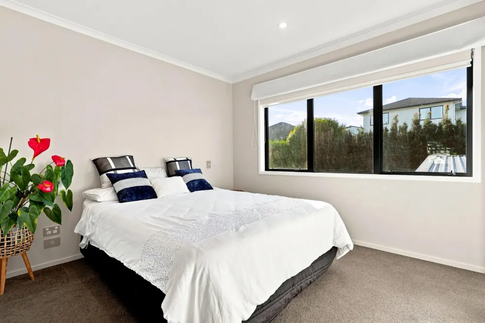 Photos of 125 Bonair Crescent