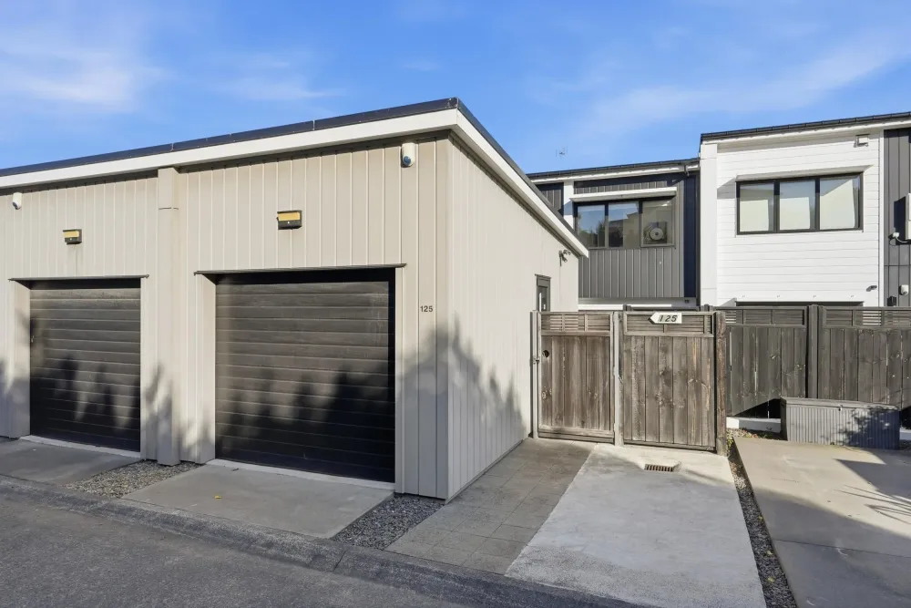Photos of 125 Bonair Crescent