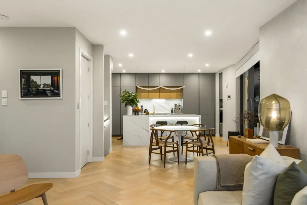 Photos of 1B Winsomere Crescent