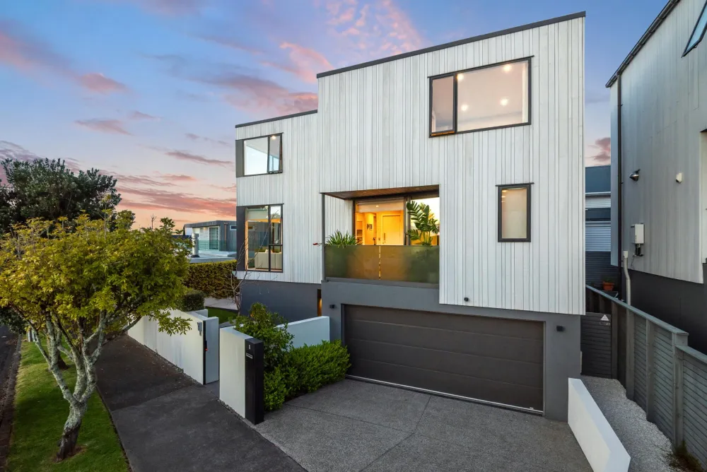 Photo of 1B Winsomere Crescent, Westmere