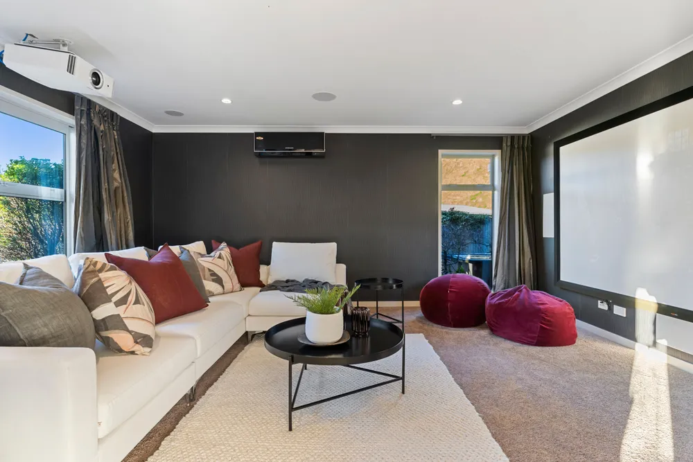 Photos of 43 Ridgemount Rise