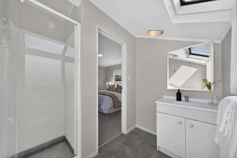 Photos of 69C St Johns Road