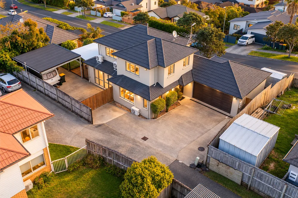 Photos of 3 Richard Hill Close