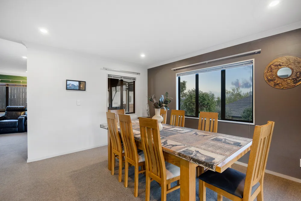 Photos of 3 Richard Hill Close