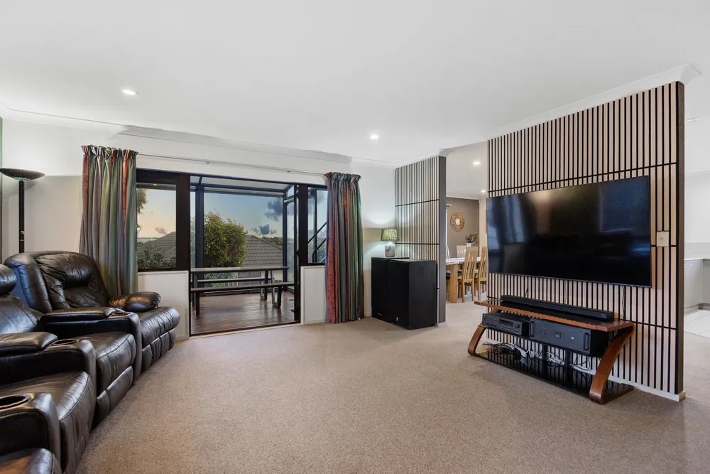 Photos of 3 Richard Hill Close